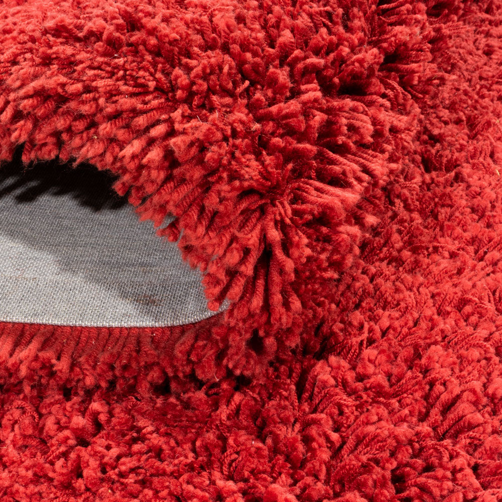 Dywan o wysokim runie - 200 x 140 cm - czerwony