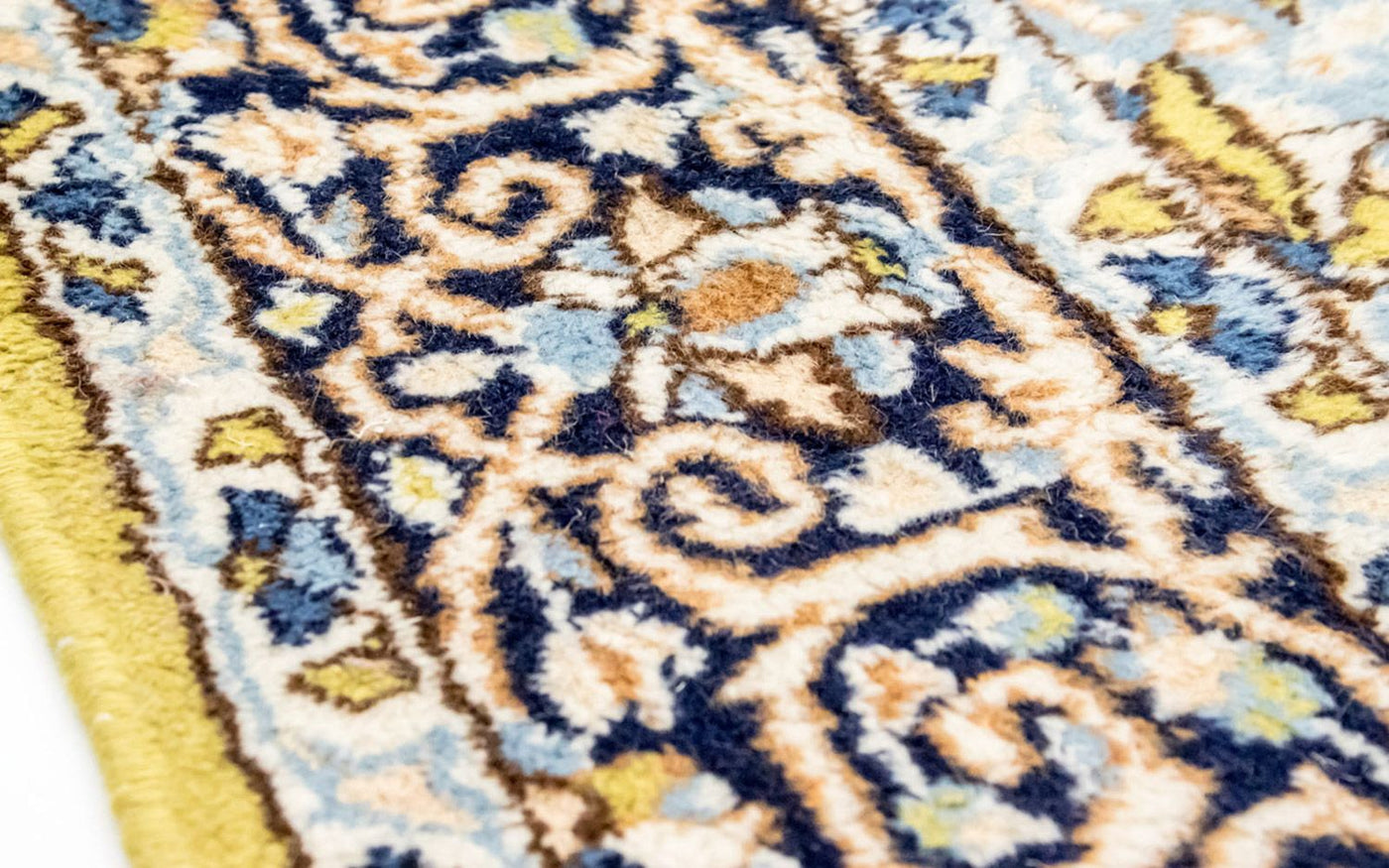 Dywan perski - Nain - Królewski - 259 x 151 cm - jasnozielony