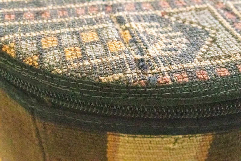 Sitzmöbel sonderform  - 42 x 36 cm - mehrfarbig