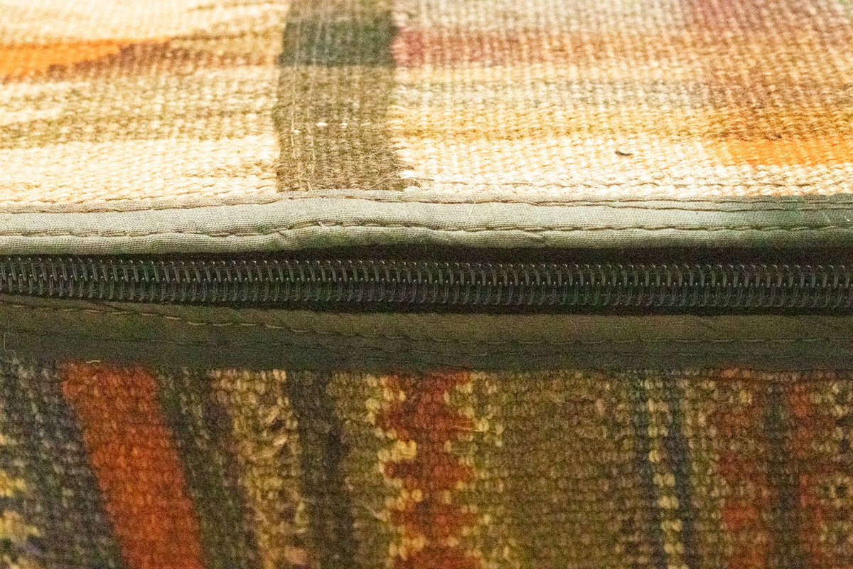 Sitzmöbel sonderform  - 30 x 30 cm - mehrfarbig