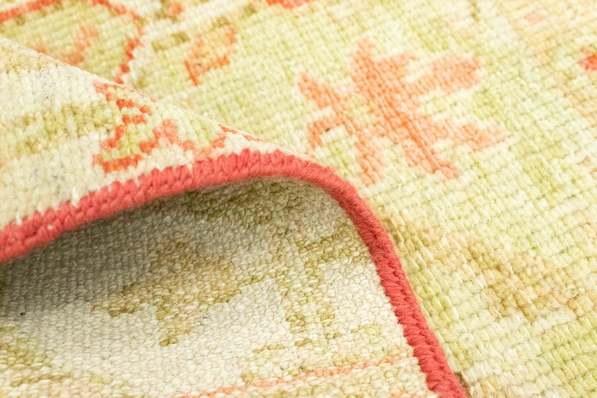 Designerski dywan - 76 x 62 cm - beżowy