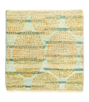 Designerski dywan kwadratowy  - 61 x 59 cm - złoto