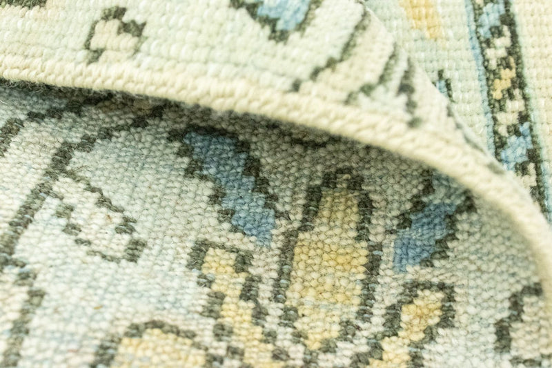 Designerski dywan - 93 x 58 cm - beżowy