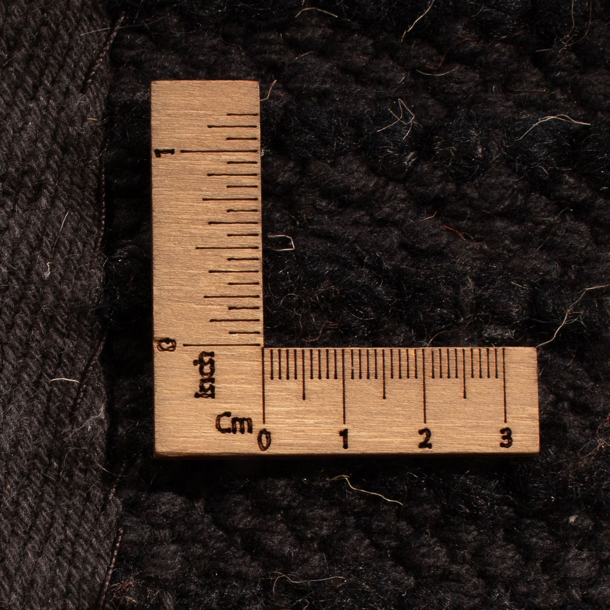 Dywan o wysokim runie - 216 x 150 cm - czarny