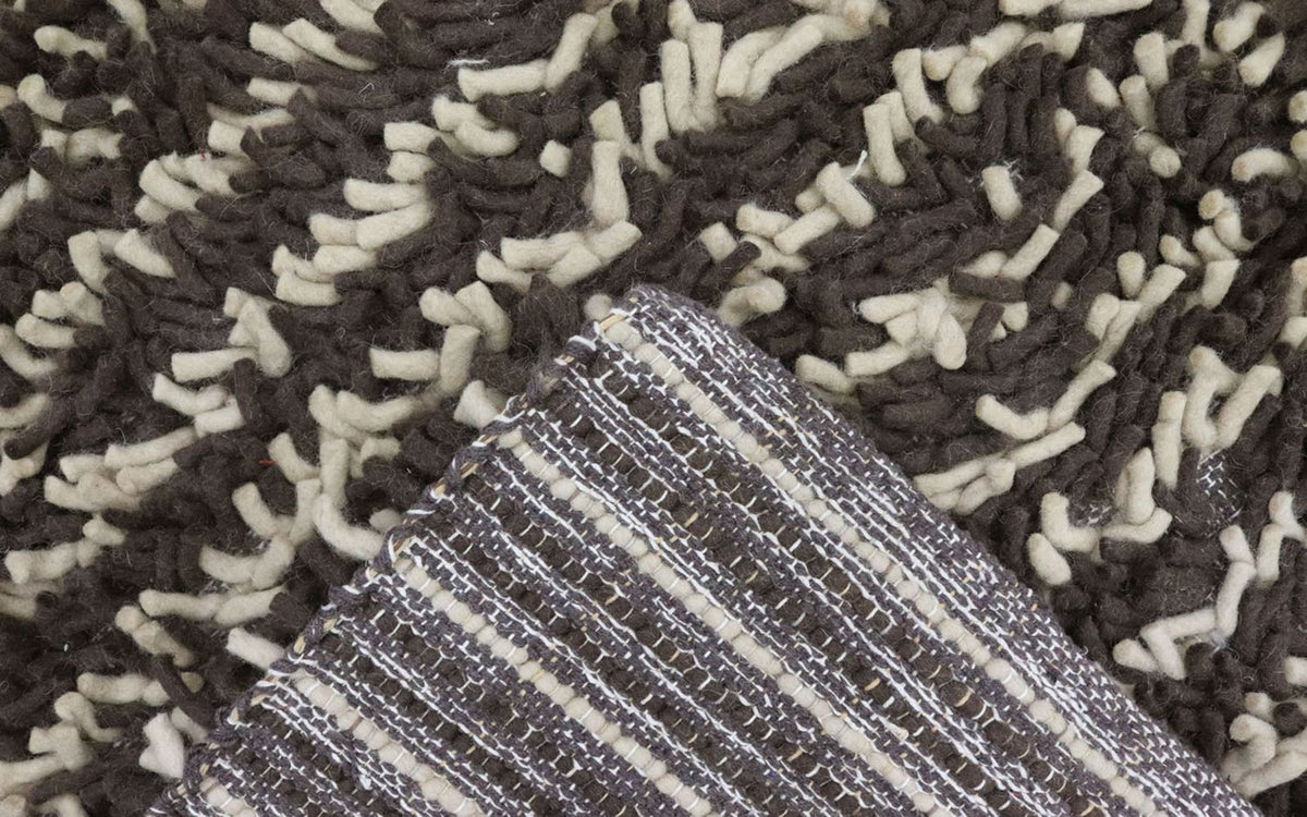 Dywan o wysokim runie - 200 x 124 cm - wielokolorowy