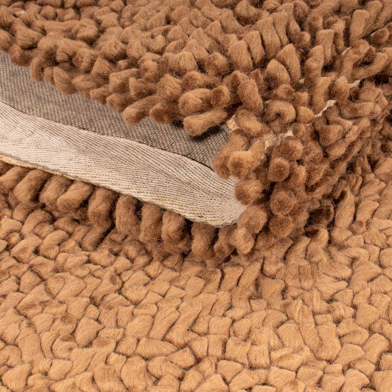 Dywan o wysokim runie - 206 x 155 cm - brązowy