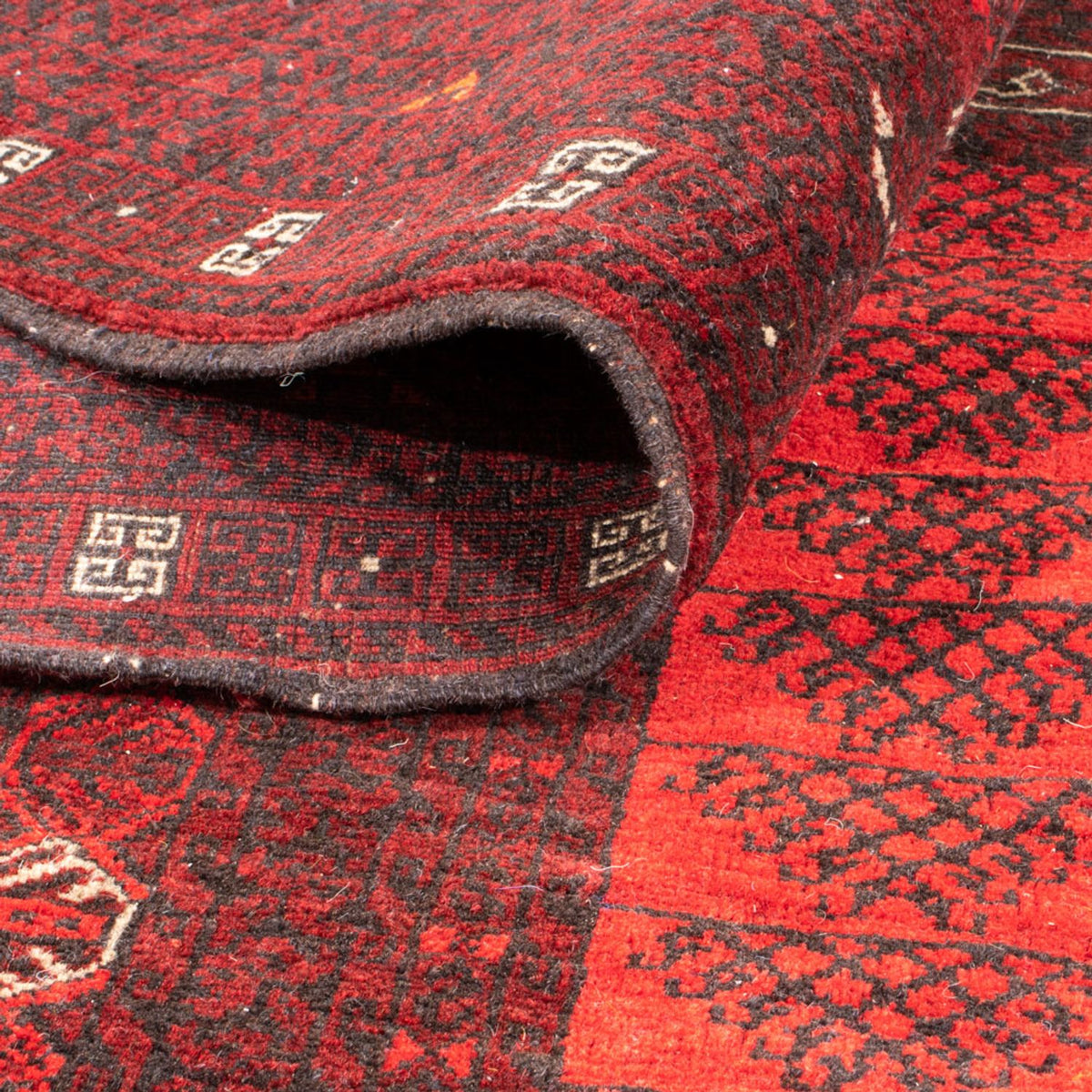 Dywan turkmeński - 224 x 158 cm - czerwony