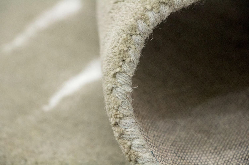 Designerski dywan - 242 x 153 cm - brązowy