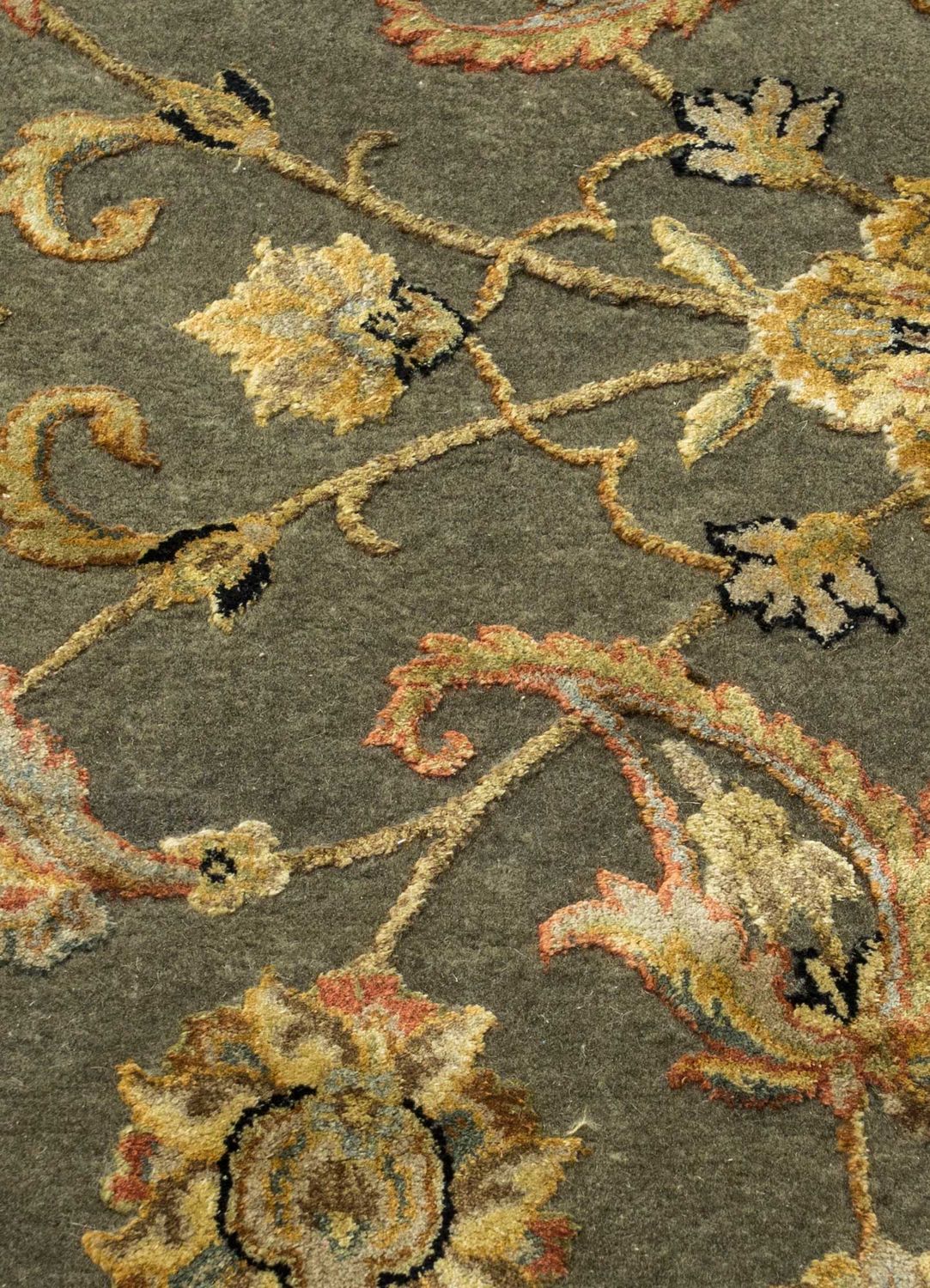 DP02-RUG1058881-240x170