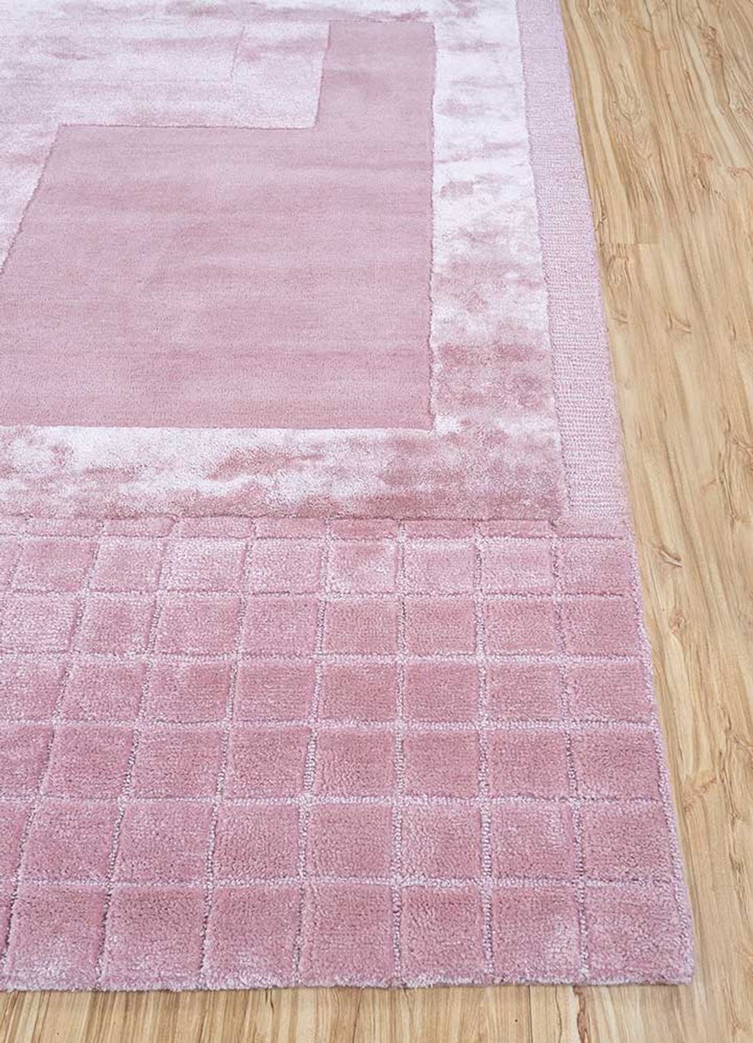 DP02-RUG1136945-210x150