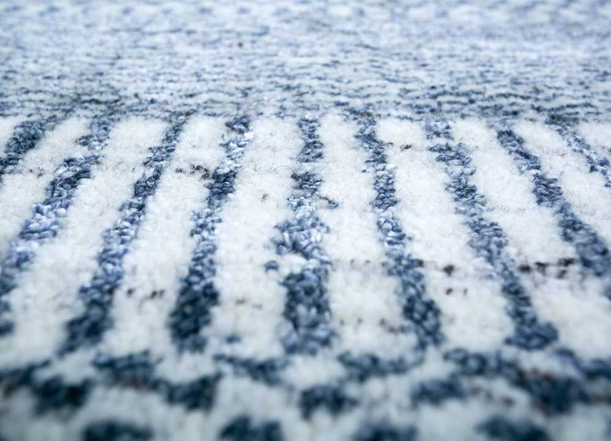Dywan wełniany - 270 x 180 cm - niebieski