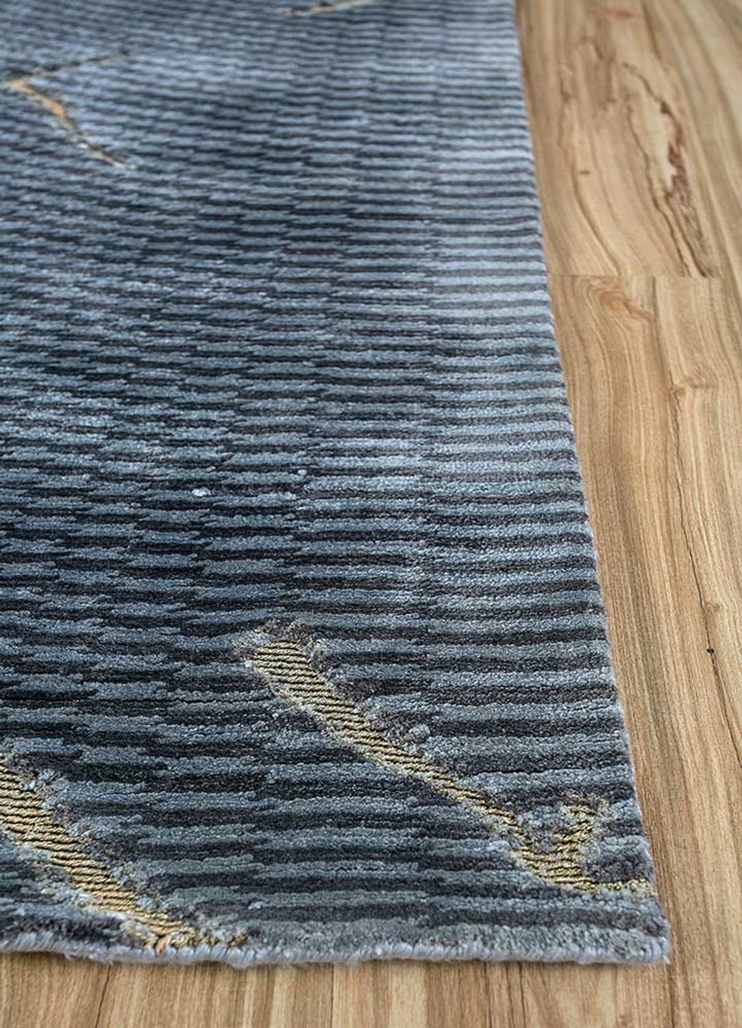 DP02-RUG1154927-240x150