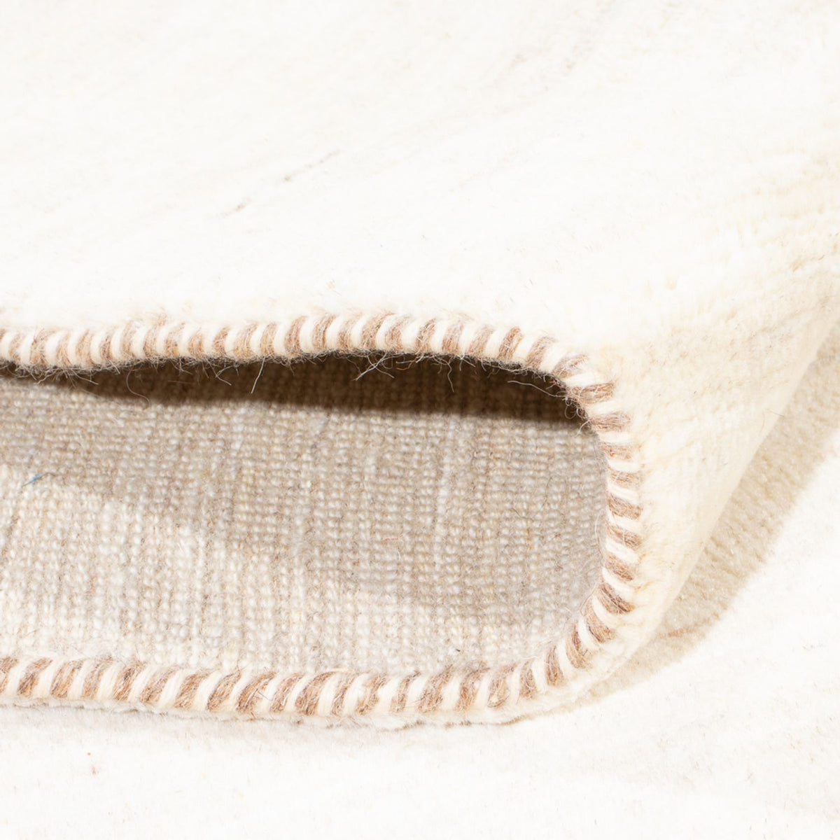 Dywan Gabbeh - perski - 234 x 168 cm - biały