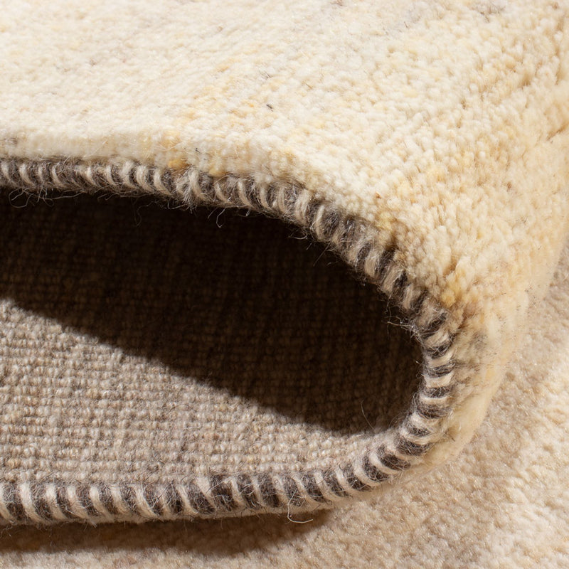 Dywan Gabbeh - perski - 244 x 181 cm - biały