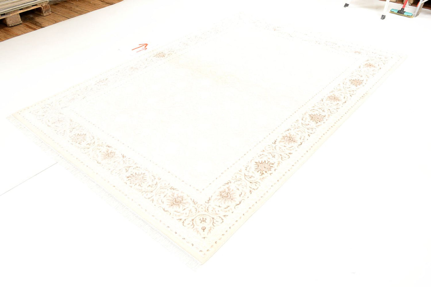 Dywan orientalny - 240 x 176 cm - biały