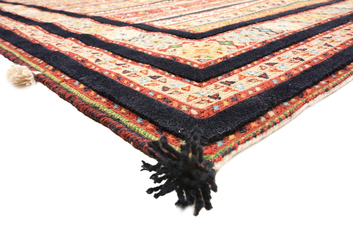 Dywan orientalny - 243 x 176 cm - jasny beż