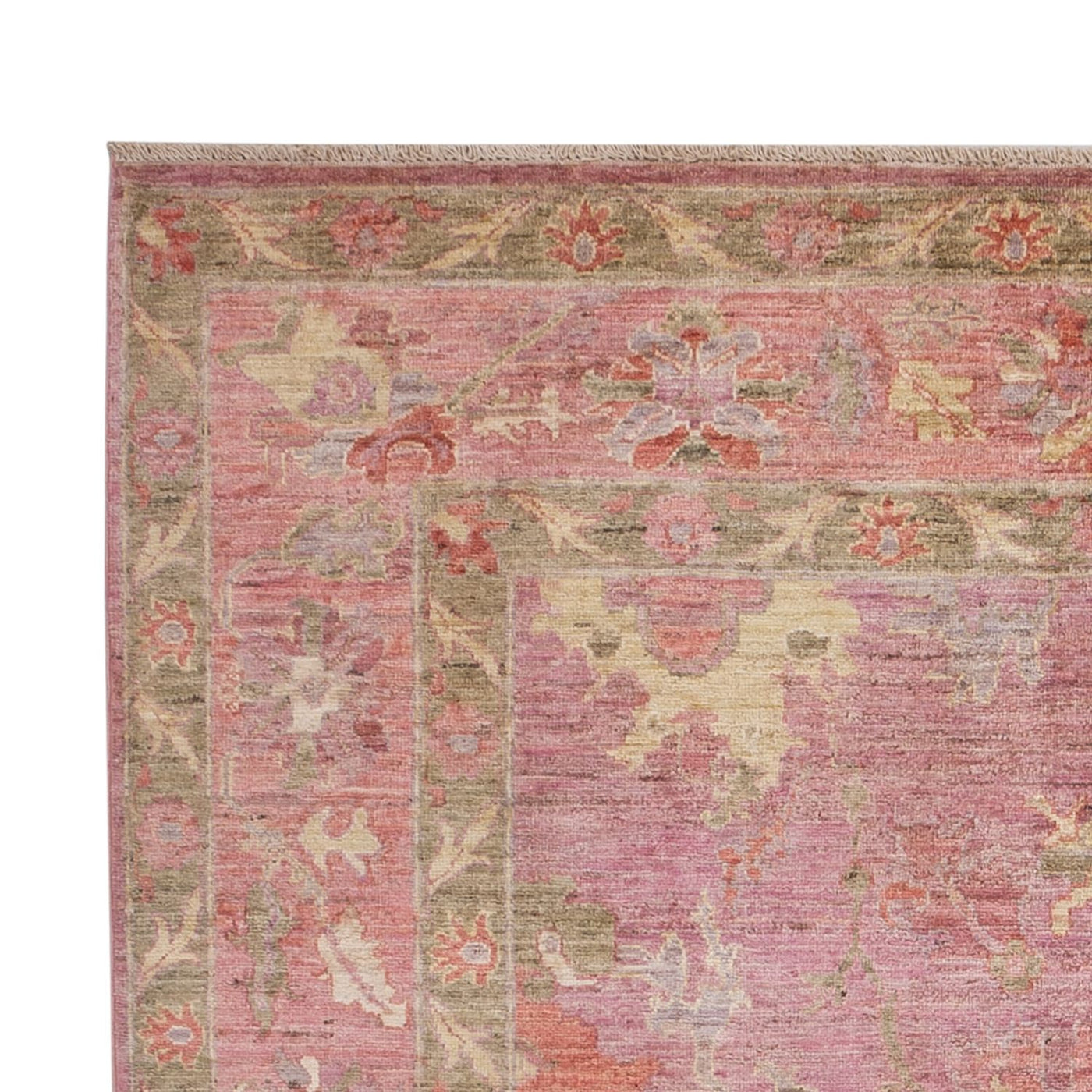 Ushak Dywan 242x169cm - Dywan orientalny