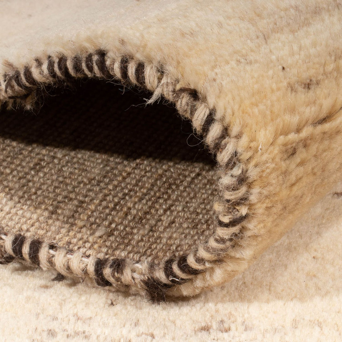 Dywan Gabbeh - perski - 246 x 180 cm - beżowy