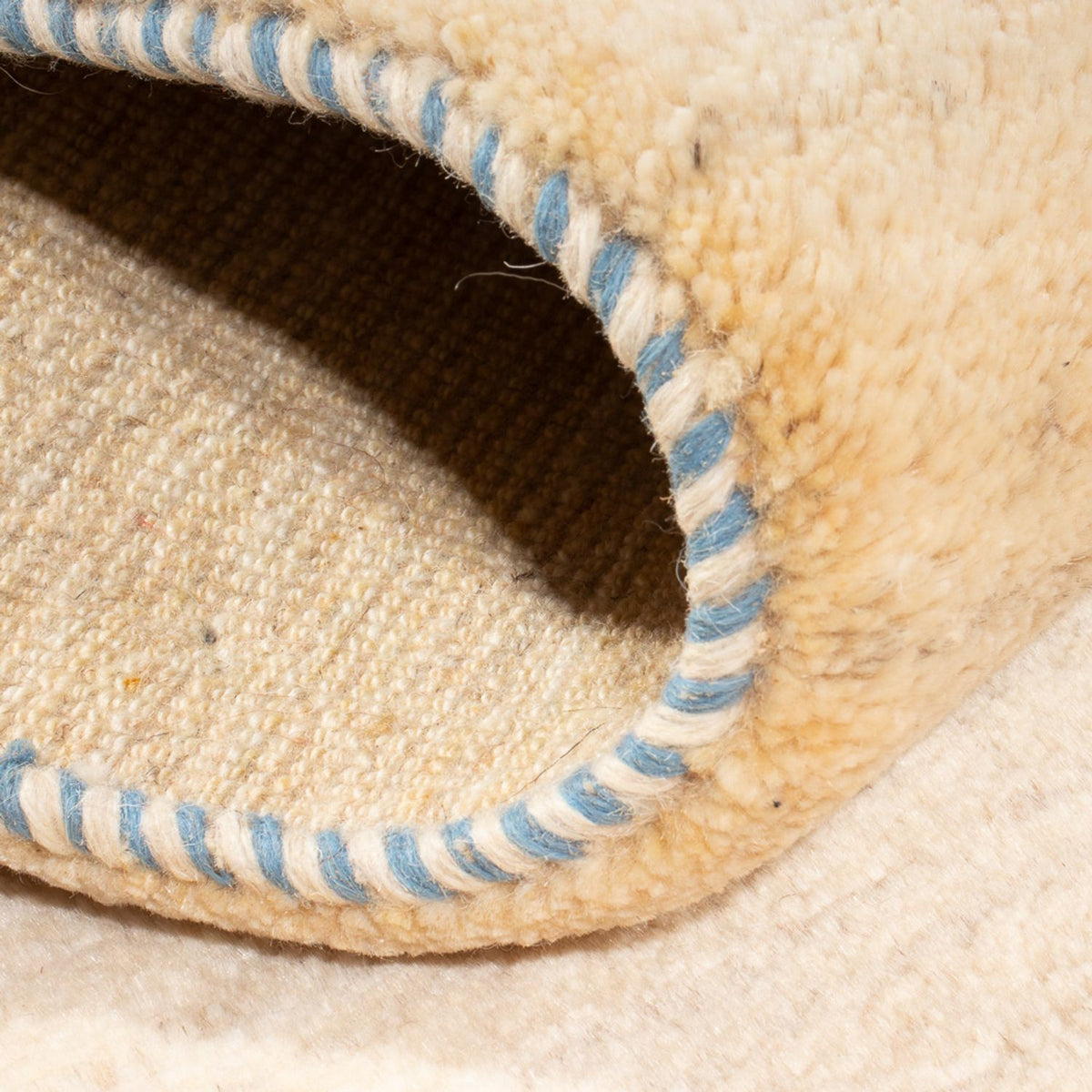 Dywan Gabbeh - perski - 146 x 73 cm - naturalna biel