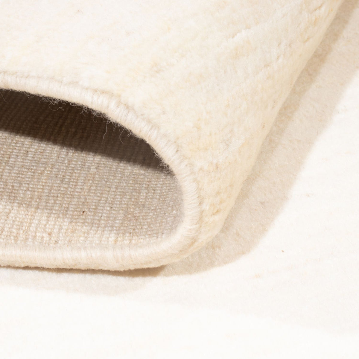 Dywan Gabbeh - perski - 176 x 116 cm - biały