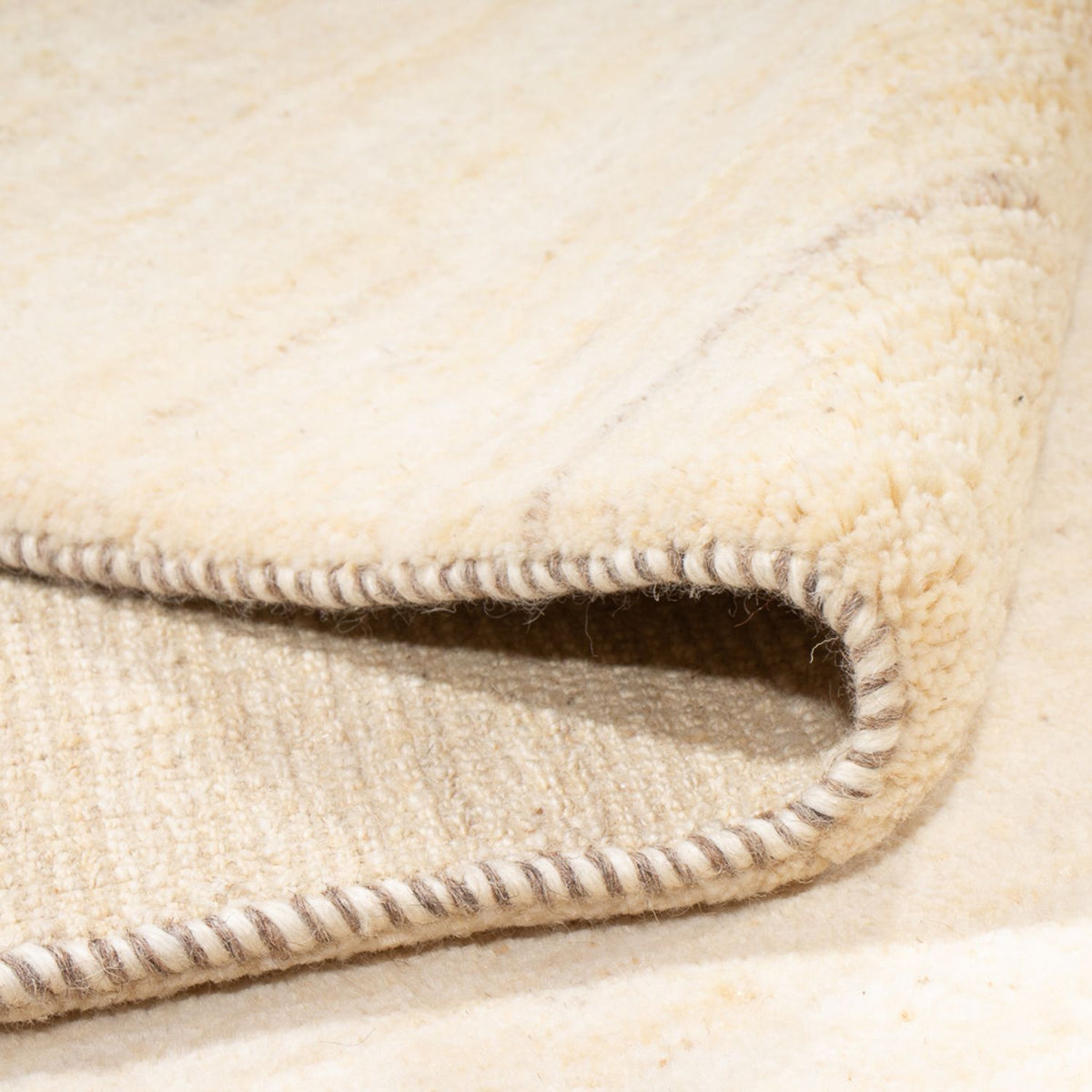 Dywan Gabbeh - perski - 280 x 257 cm - jasny beż