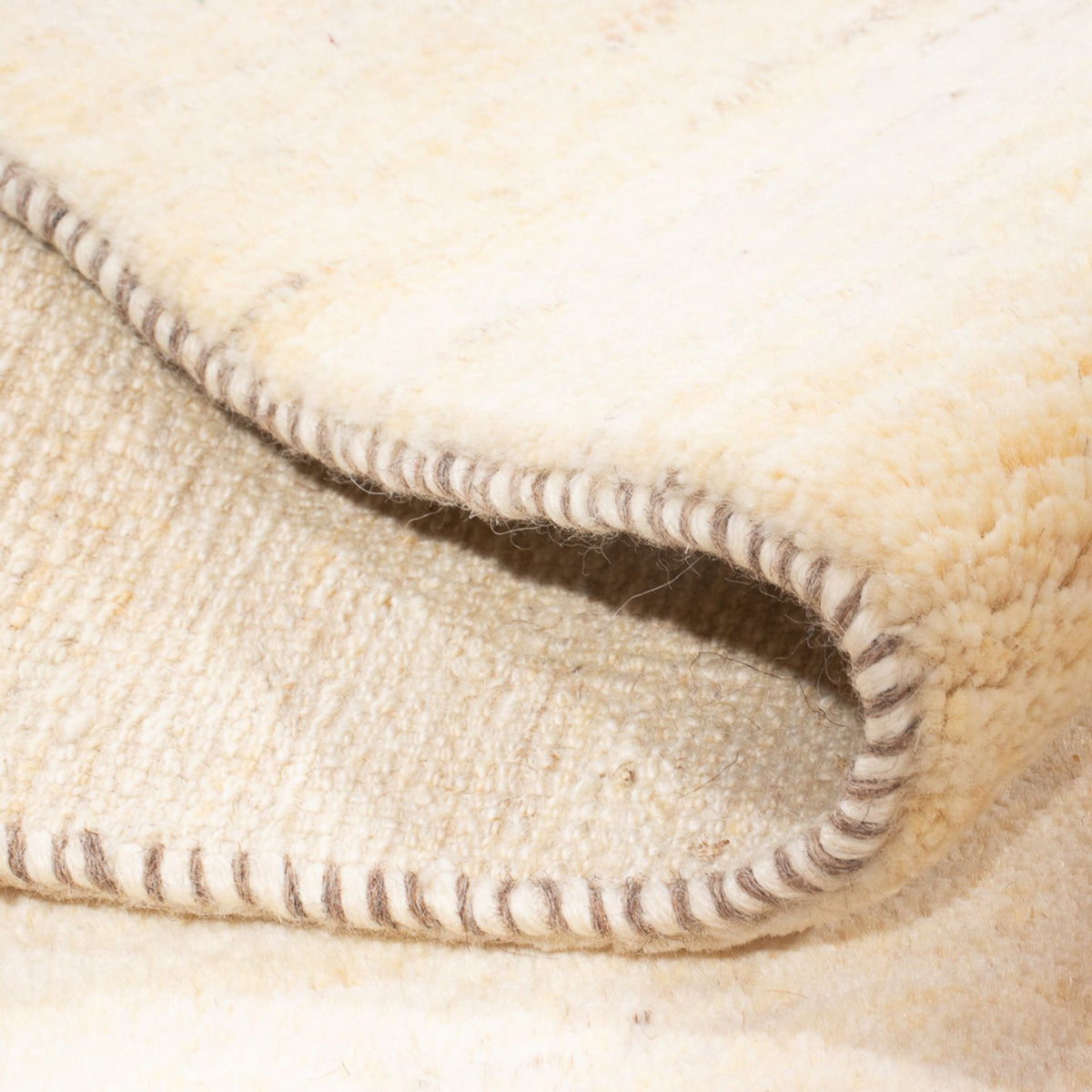 Dywan Gabbeh - perski - 90 x 61 cm - beżowy