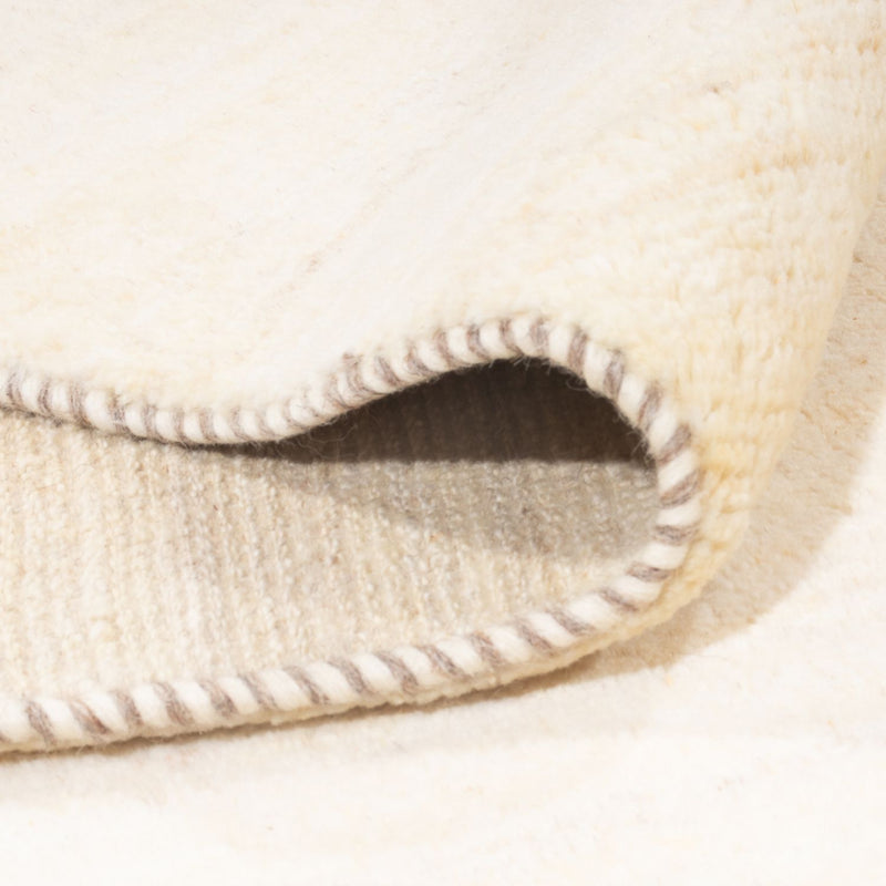 Dywan Gabbeh - perski - 244 x 185 cm - biały