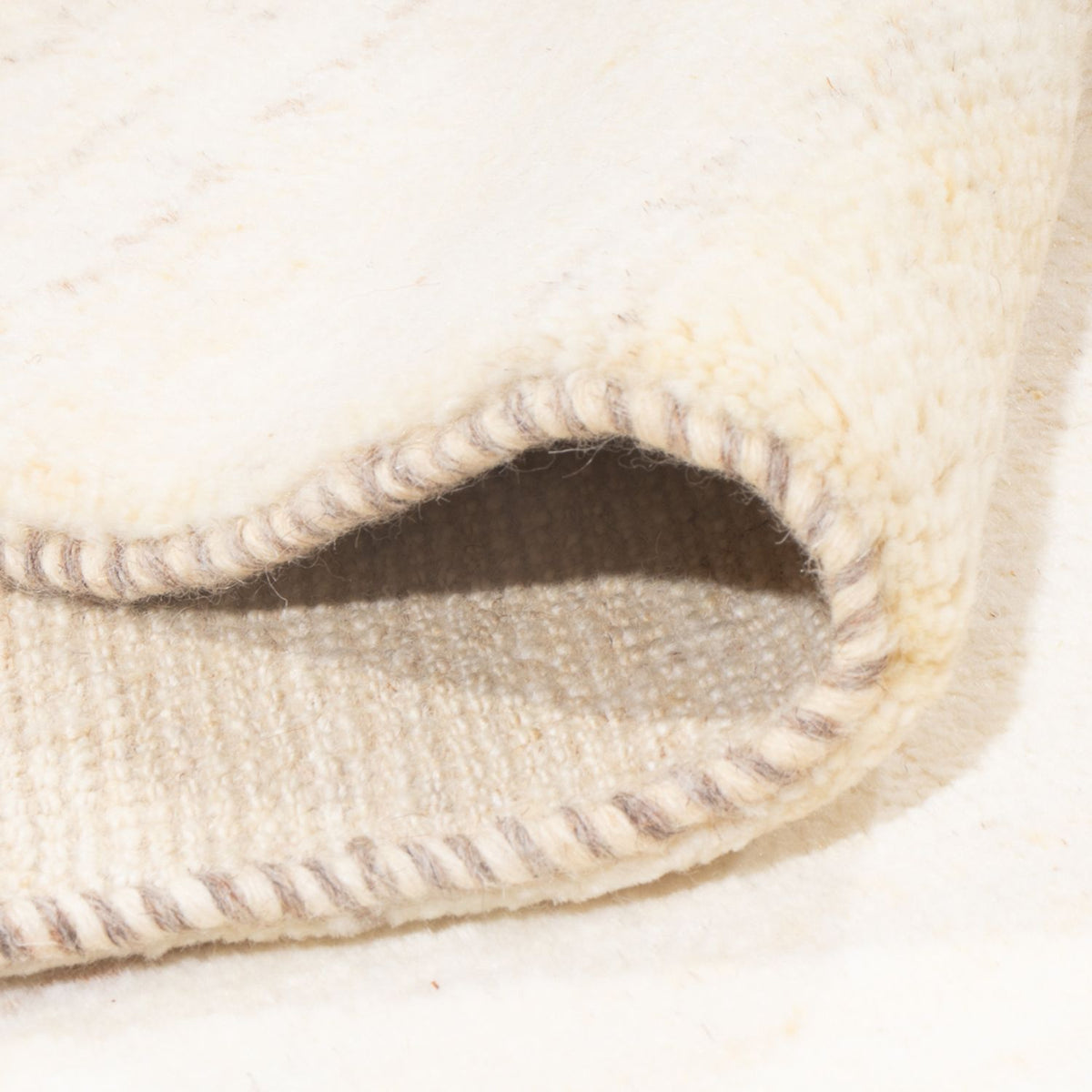 Dywan Gabbeh - perski - 248 x 192 cm - biały