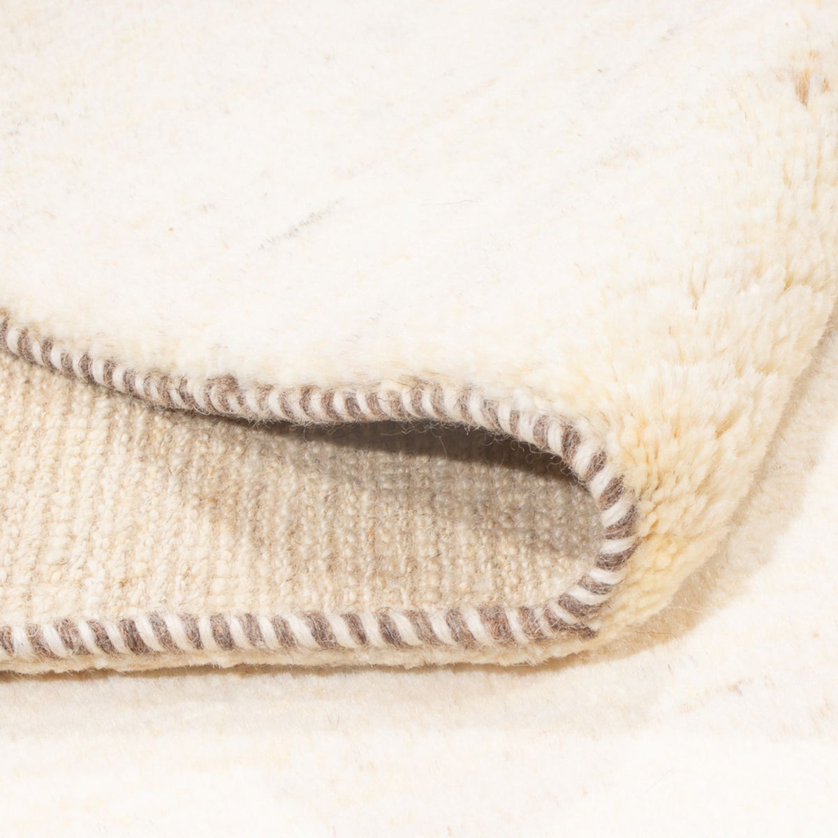 Dywan Gabbeh - perski - 197 x 145 cm - biały