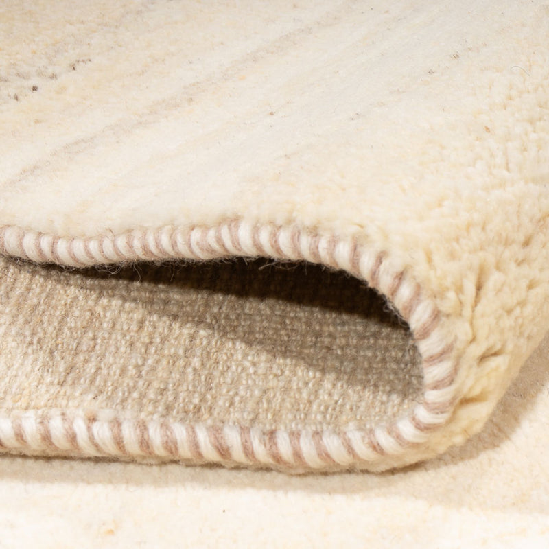 Dywan Gabbeh - perski - 242 x 182 cm - naturalna biel