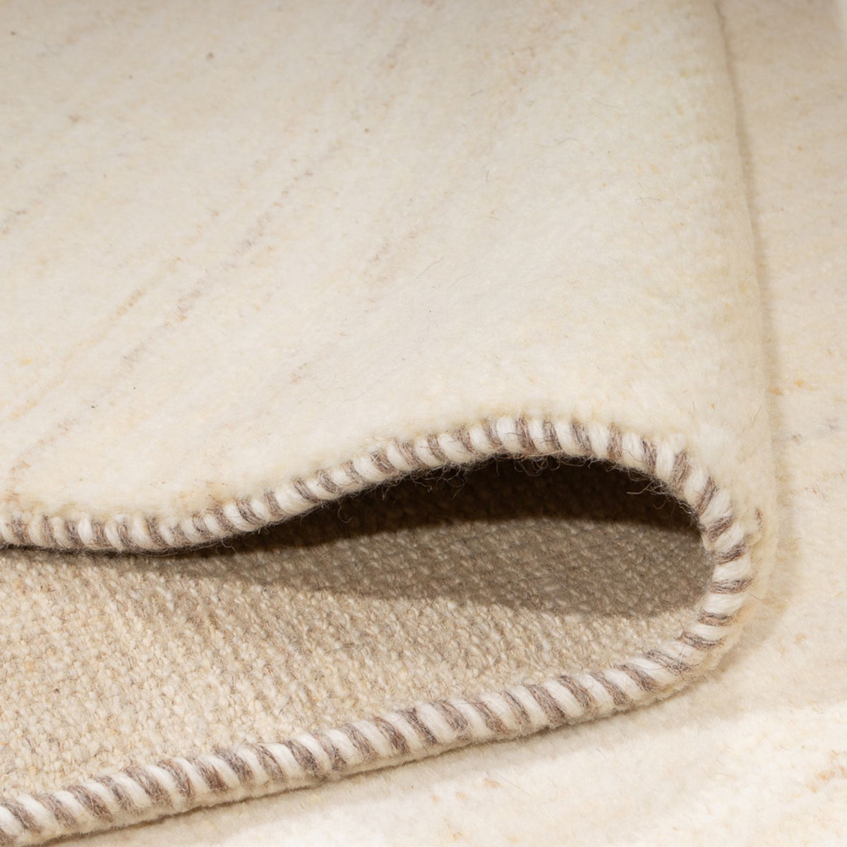 Dywan Gabbeh - perski - 260 x 167 cm - naturalna biel