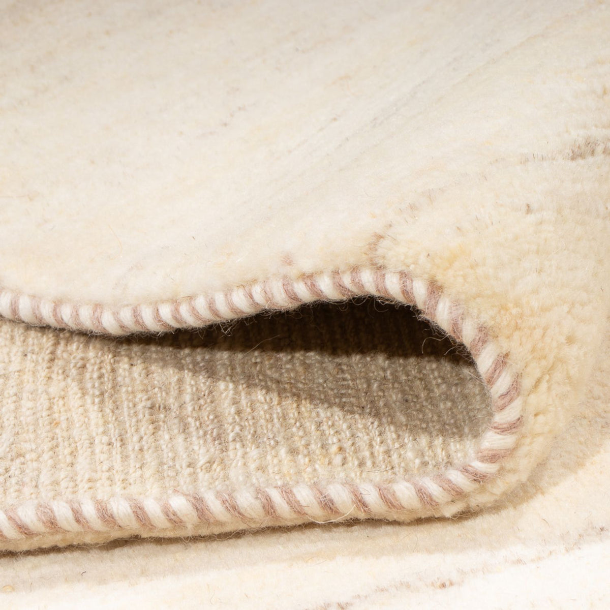 Dywan Gabbeh - perski - 221 x 166 cm - naturalna biel