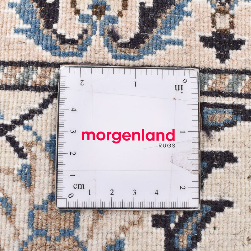 Dywan perski - Nain - 203 x 145 cm - jasnoszary