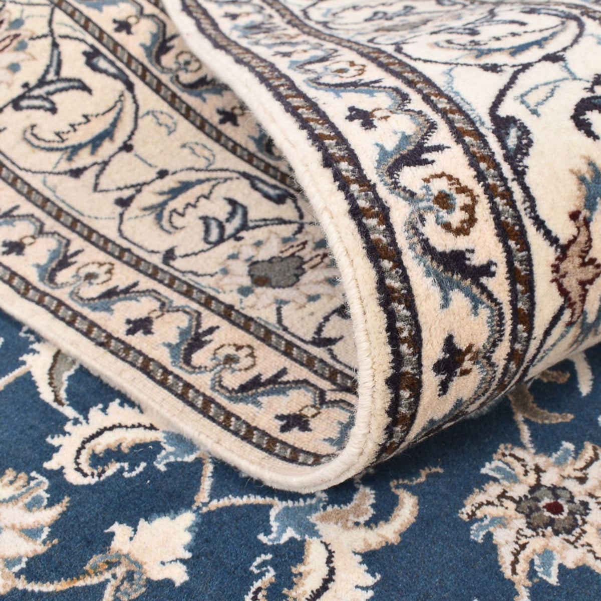 Dywan perski - Nain - 233 x 168 cm - jasnoniebieski