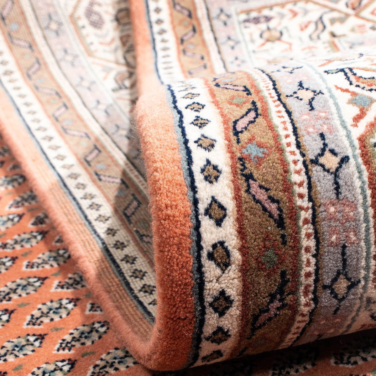 Dywan perski - Tabriz - 243 x 171 cm - jasna czerwień