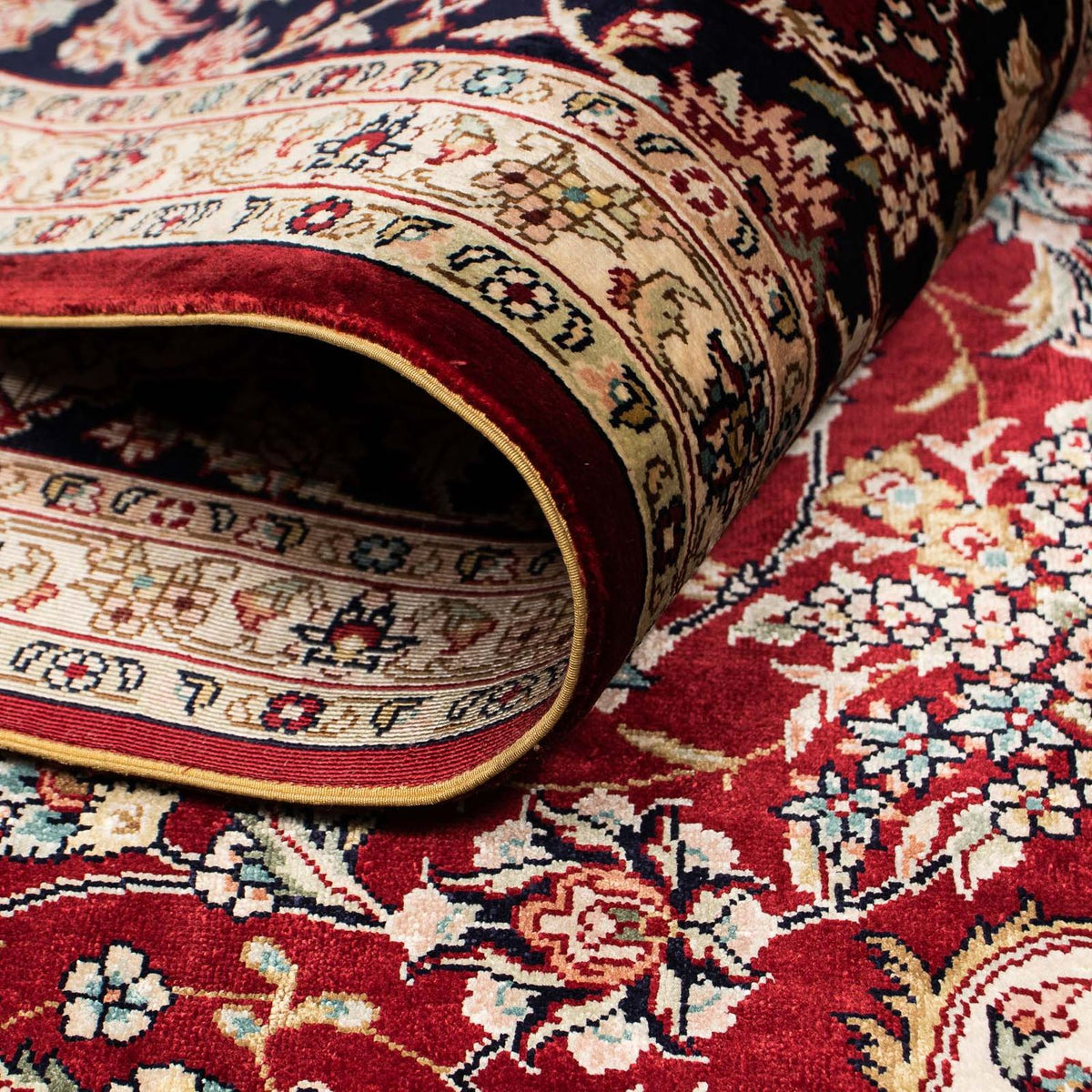 Dywan perski - Ghom - 197 x 133 cm - ciemna czerwień