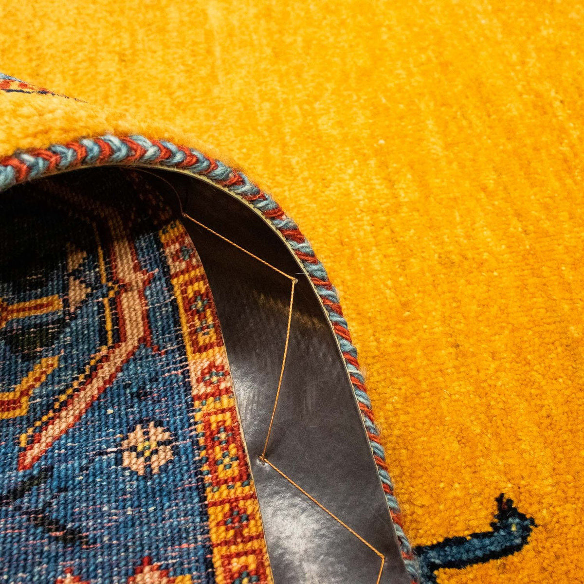 Dywan Gabbeh - Loribaft Perski - 143 x 109 cm - złoto