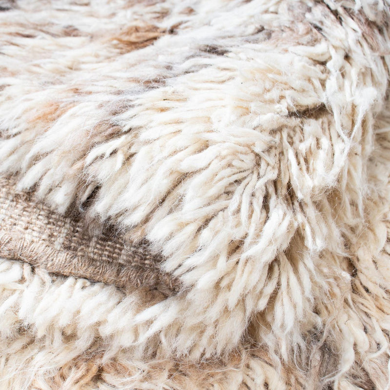 Dywan o wysokim runie - 252 x 172 cm - beżowy