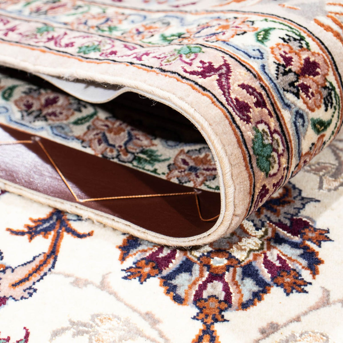 Dywan perski - Isfahan - Premium - 242 x 155 cm - beżowy