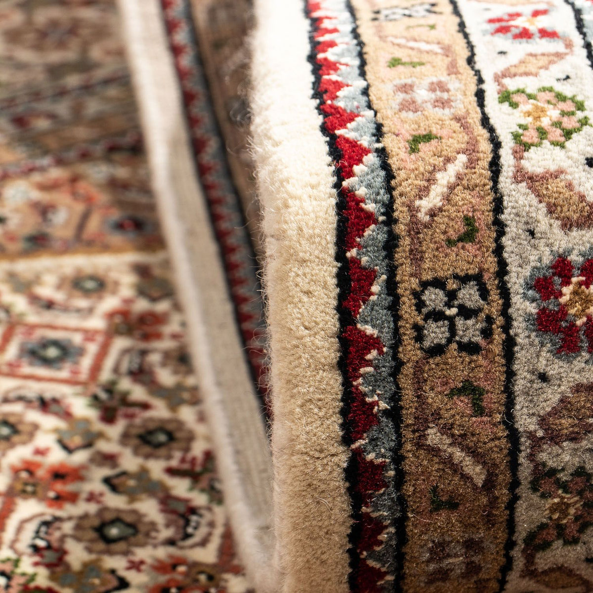 Dywan perski - Tabriz - 239 x 172 cm - beżowy