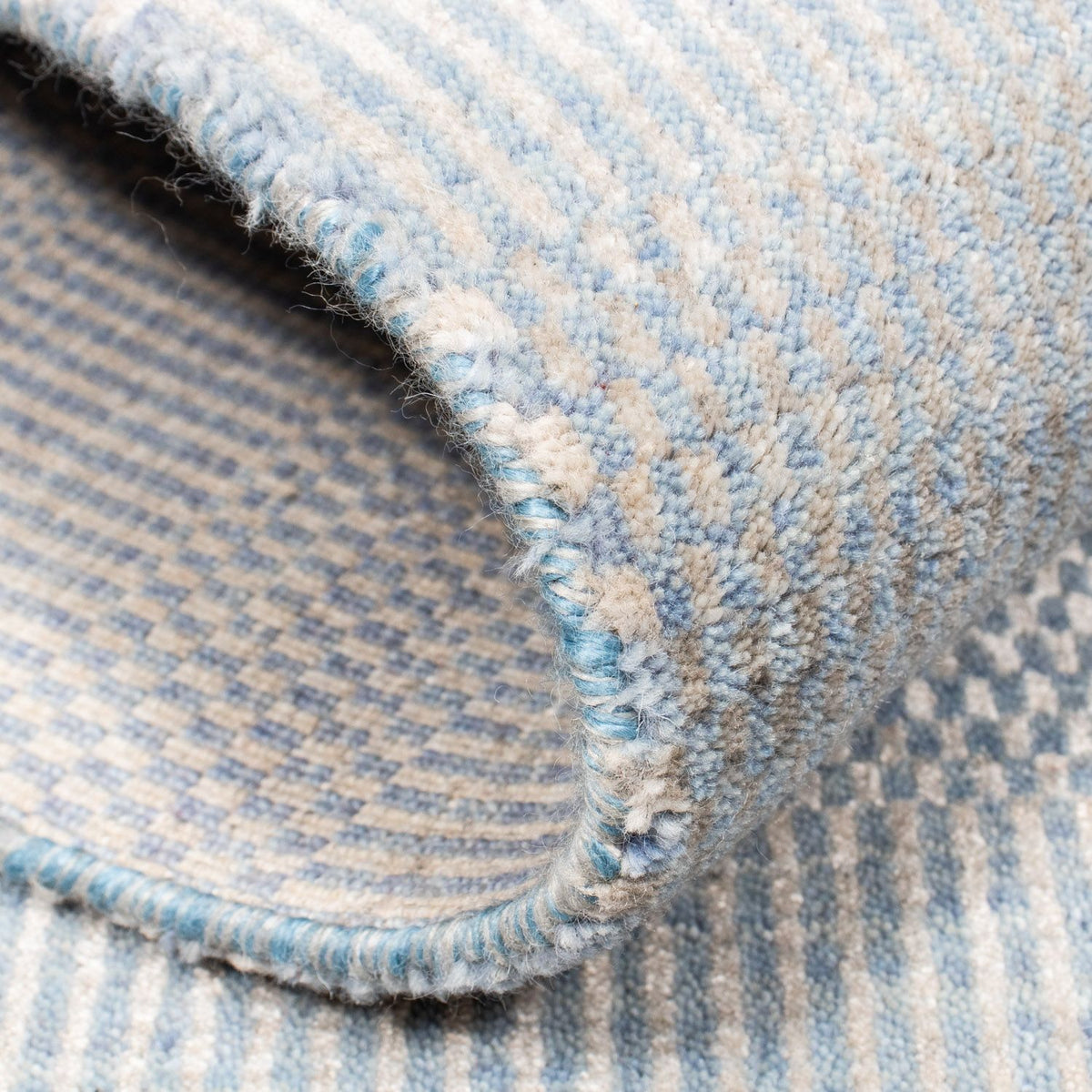 Designerski dywan - 200 x 142 cm - szary